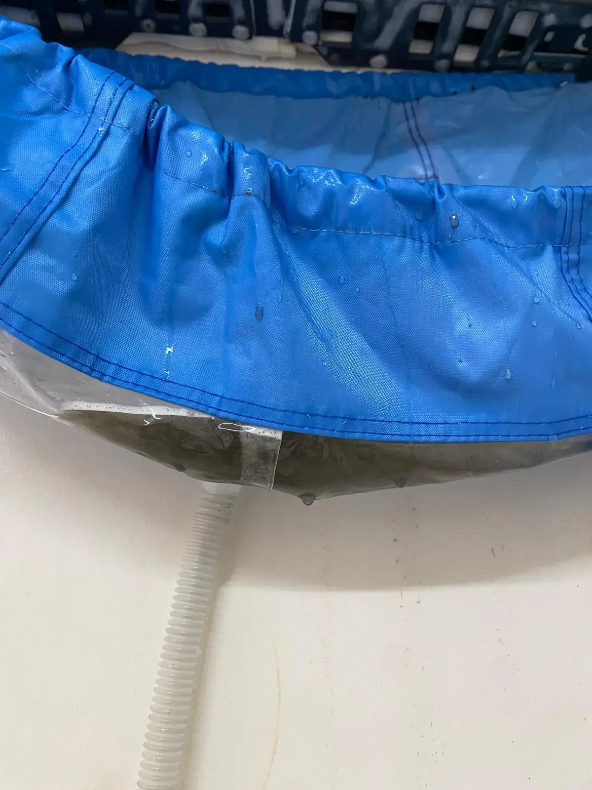 מזגן עם כיסוי